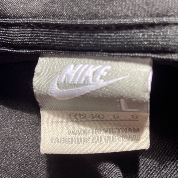 Nearly New Nike zip-up jacket - Picture 5 of 6